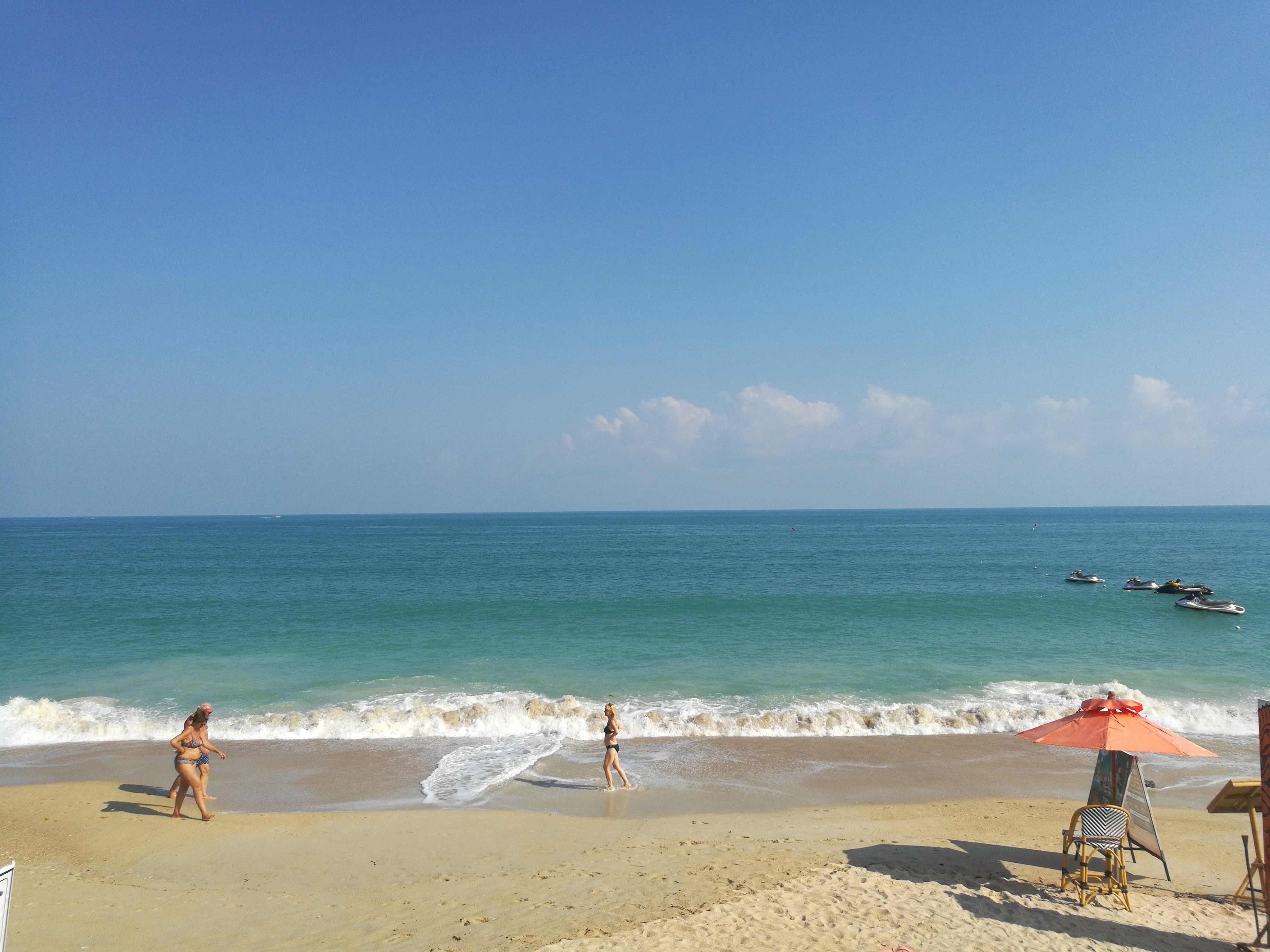 ko samui beach waves